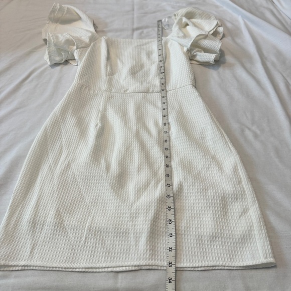 NEW She + Sky Small White Textured Mini Dress ~ Ruffle Sleeve Bride Sorority - Picture 4 of 6